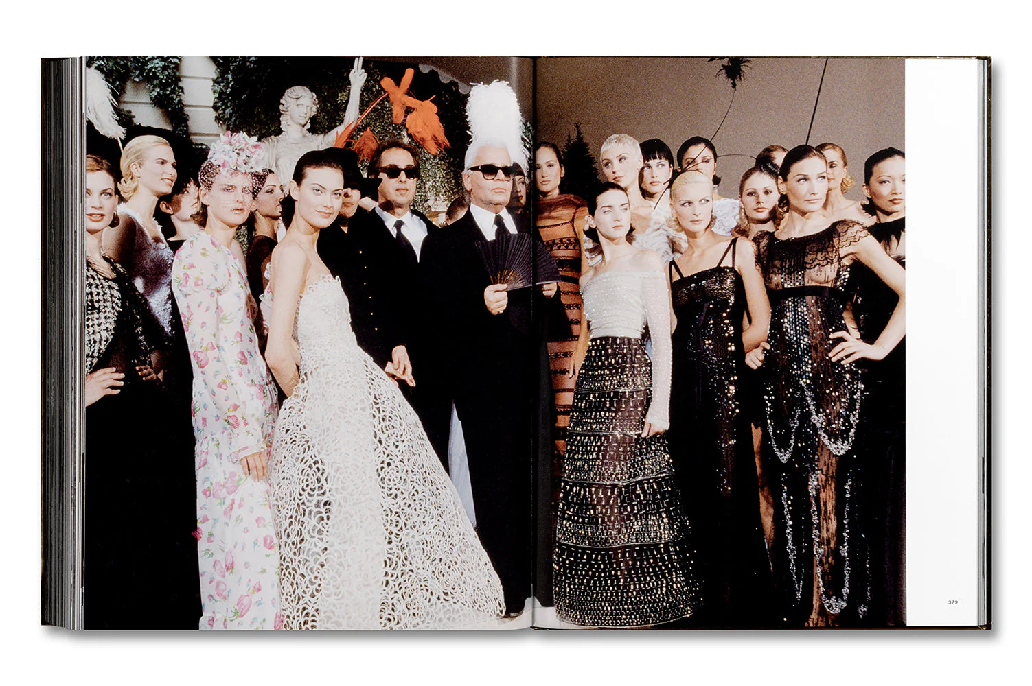 Chanel Haute Couture - Image 37