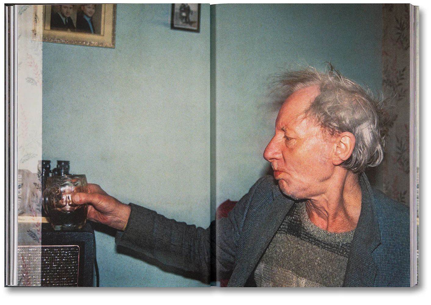 Ray's a Laugh - Image 11